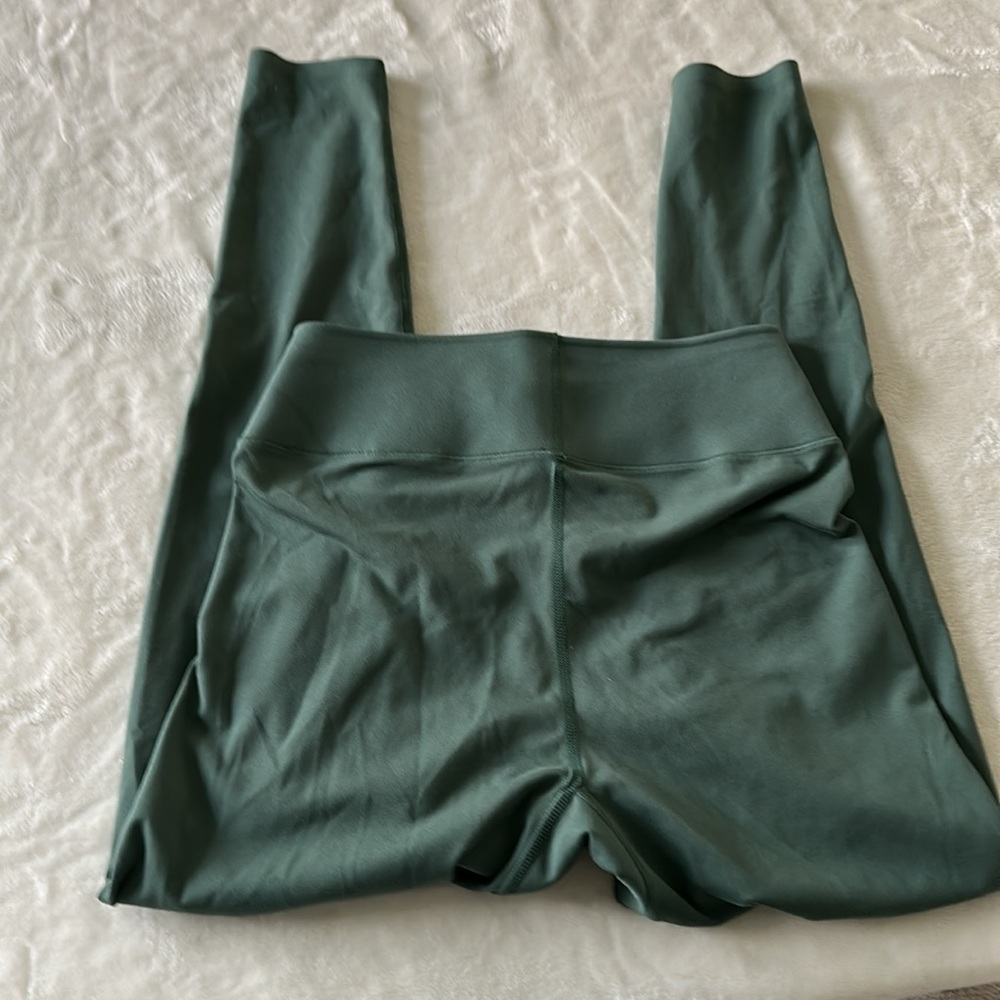 Uniqlo Green Leggings High-Waisted Slim Fit - Picture 8 of 11